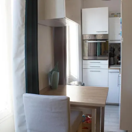 Apartment Very Nice Bright Near The Bastille